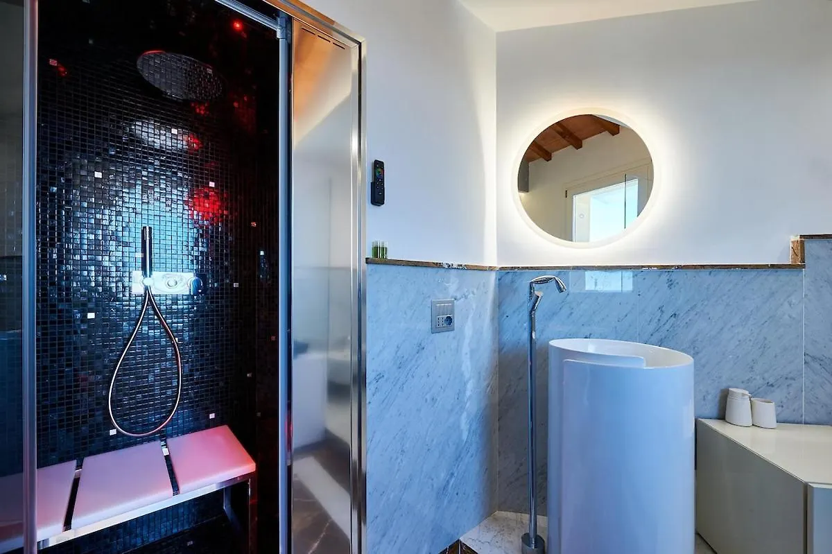 Nazionale Skyloft -Luxury Spa Penthouse Rzym 0*,  Włochy
